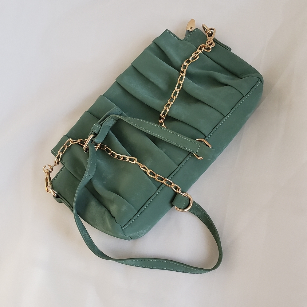 Emerald Purse - Picture 12 of 13